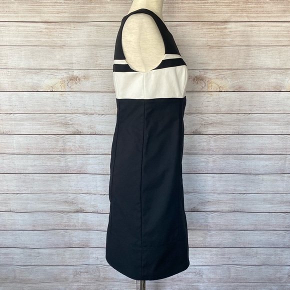 ⭐️ SOLD ⭐️ WHBM Perfect Form Sheath Dress 4 - Picture 2 of 5